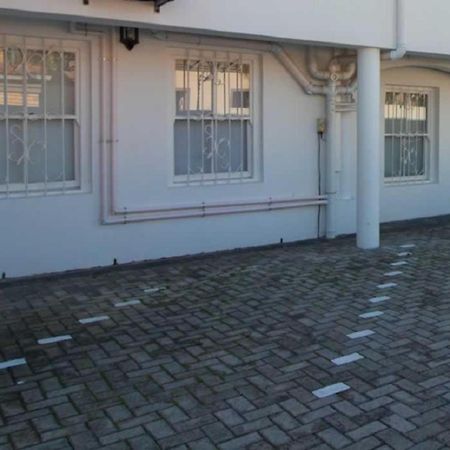 Hotel Ashbourne Manor Port Elizabeth Exterior foto